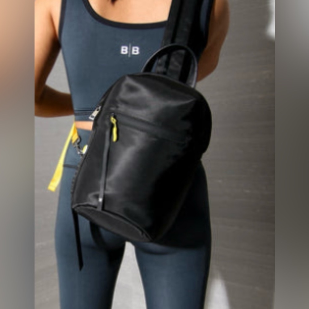 Beverly Beach Club Cross Body One Shoulder Bag